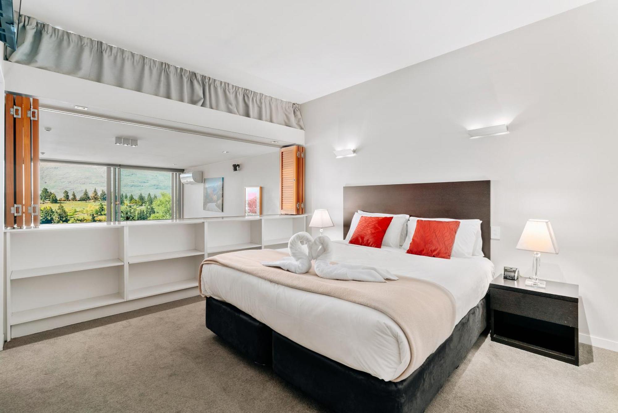 Modern Executive Living In Pounamu ควีนส์ทาวน์ ภายนอก รูปภาพ
