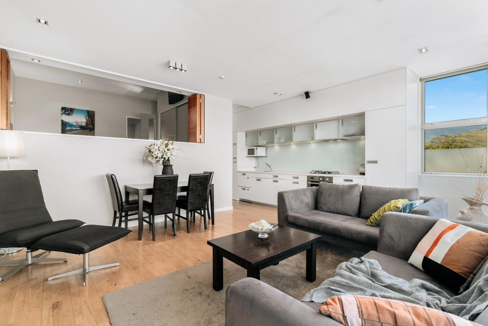 Modern Executive Living In Pounamu ควีนส์ทาวน์ ภายนอก รูปภาพ